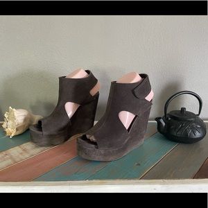 Pedro Garcia suede wedges platforms size 8
